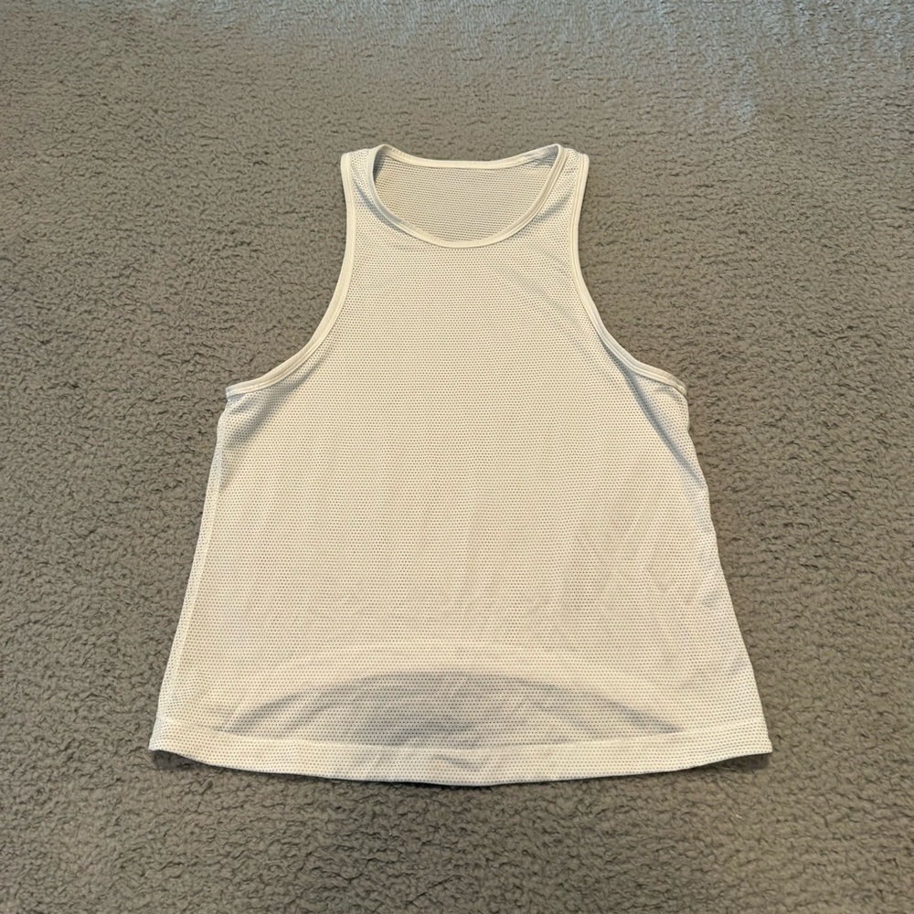 Lululemon Race Tank crop size 8 Color White